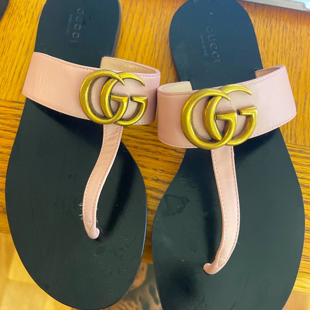 Authentic Gucci sandal size 37